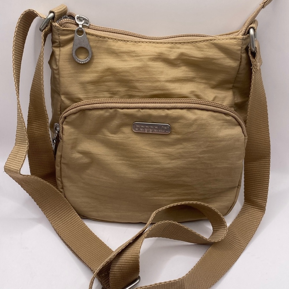 Baggallini Tan Crossbody Bag